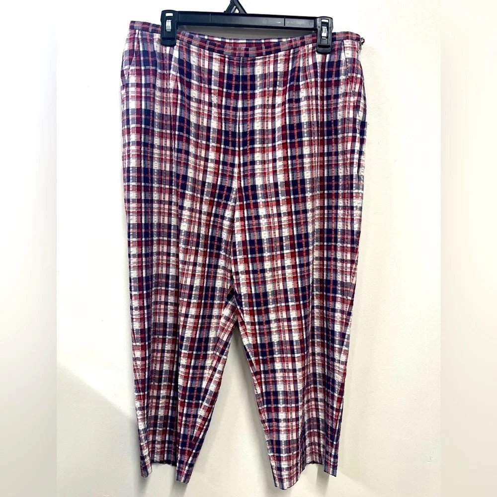 Talbots Blue and White Ankle Cropped Pants women plus size 14 Cotton Seersucker